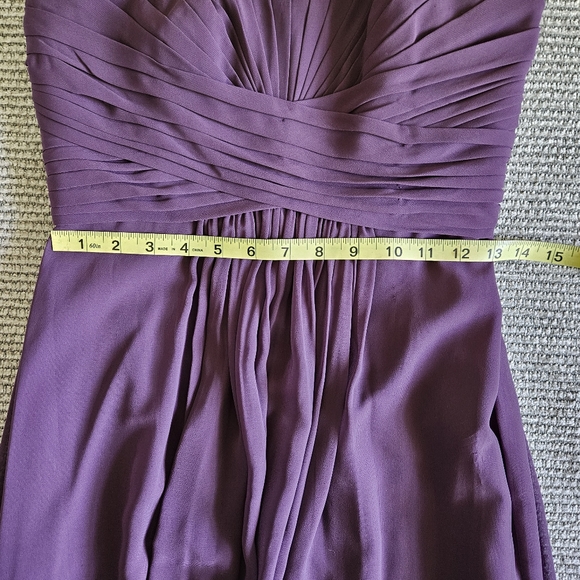 David's Bridal Long Strapless Plum Chiffon Dress Style F15555 Size 8 - Picture 14 of 14